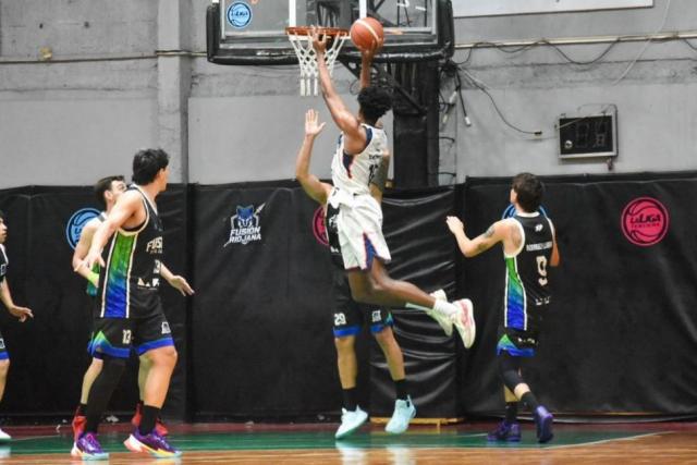 Norte: Col�n y Villa San Mart�n sumaron de visita